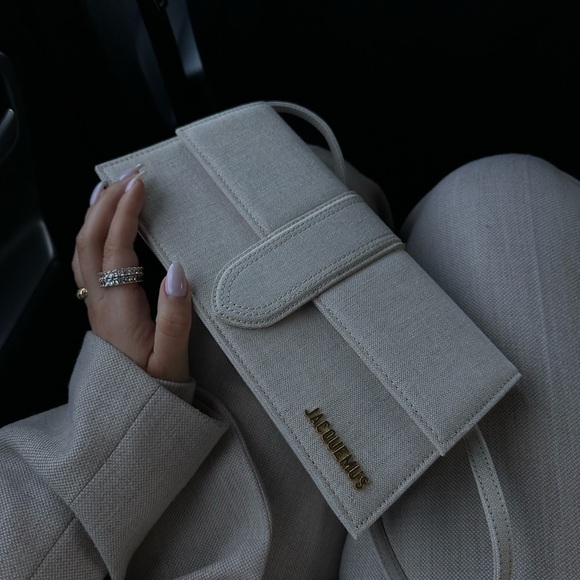Jacquemus Beige Les Classiques ‘Le Bambino’ bag - Picture 2 of 5